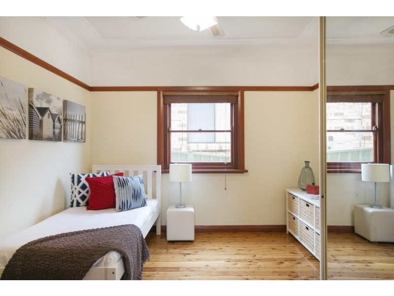 22 Mount Keira Road, West Wollongong NSW 2500