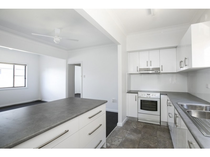 4 Lawson Street, Fairy Meadow NSW 2519