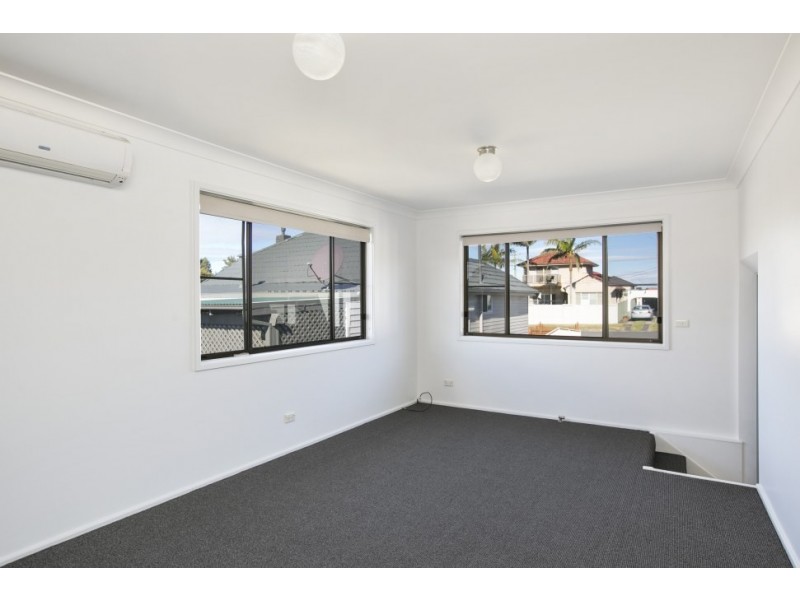 4 Lawson Street, Fairy Meadow NSW 2519