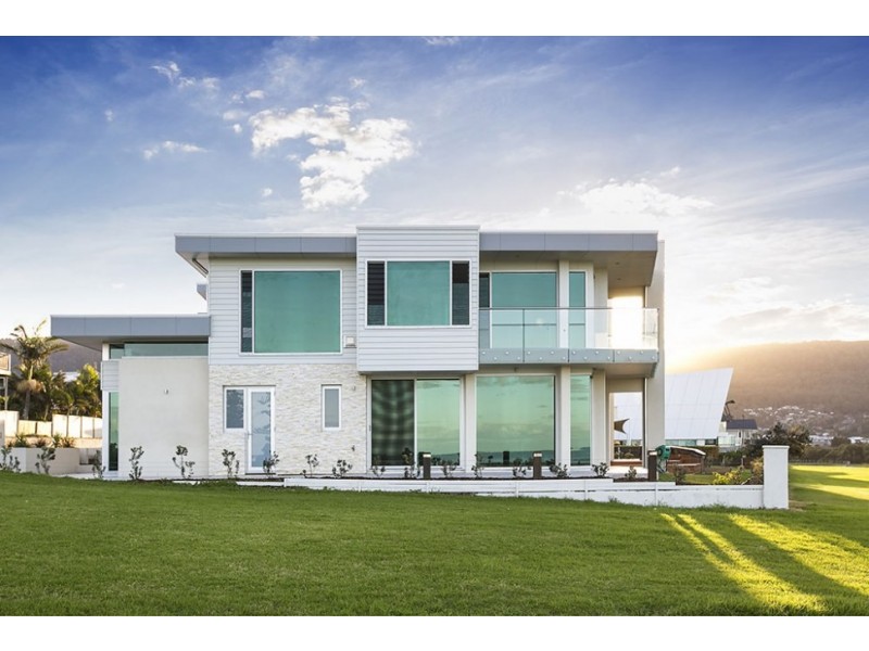 2 Weaver Terrace, Bulli NSW 2516