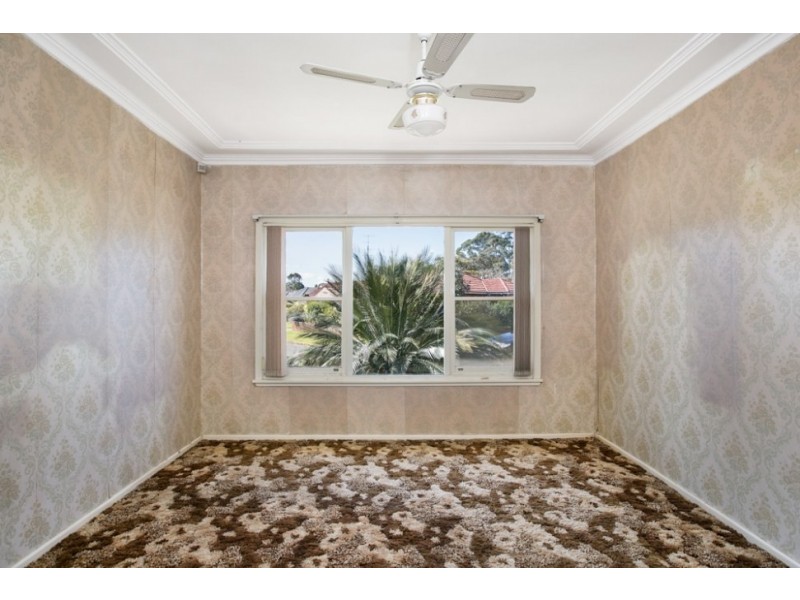 35 Jobson Avenue, Mount Ousley NSW 2519