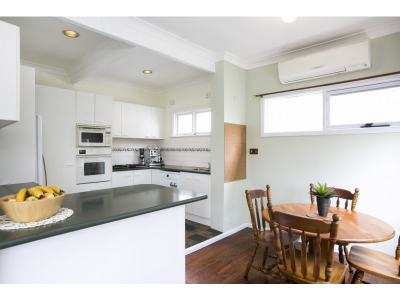 21 Byrarong Avenue, Mangerton NSW 2500