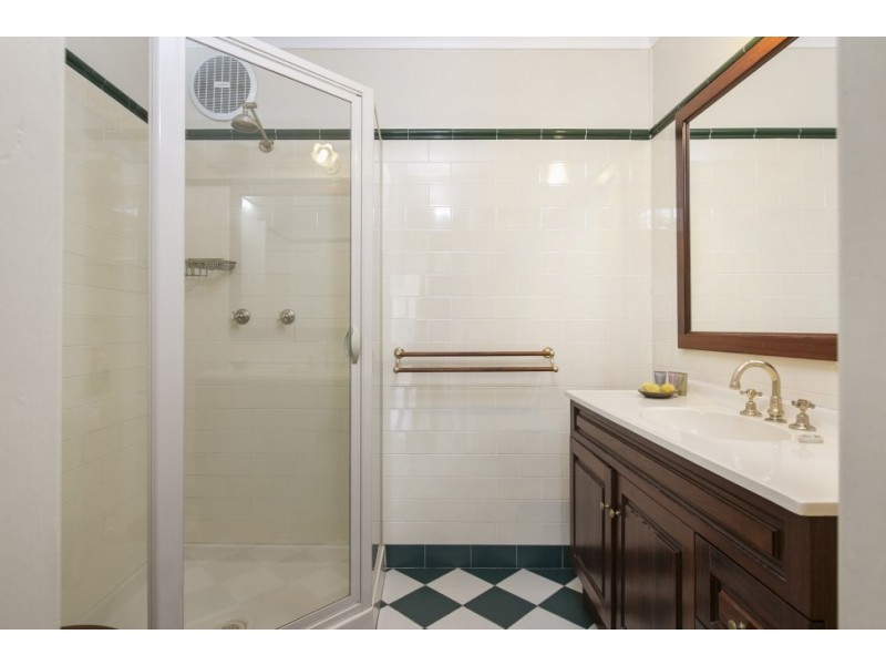 21 Byrarong Avenue, Mangerton NSW 2500