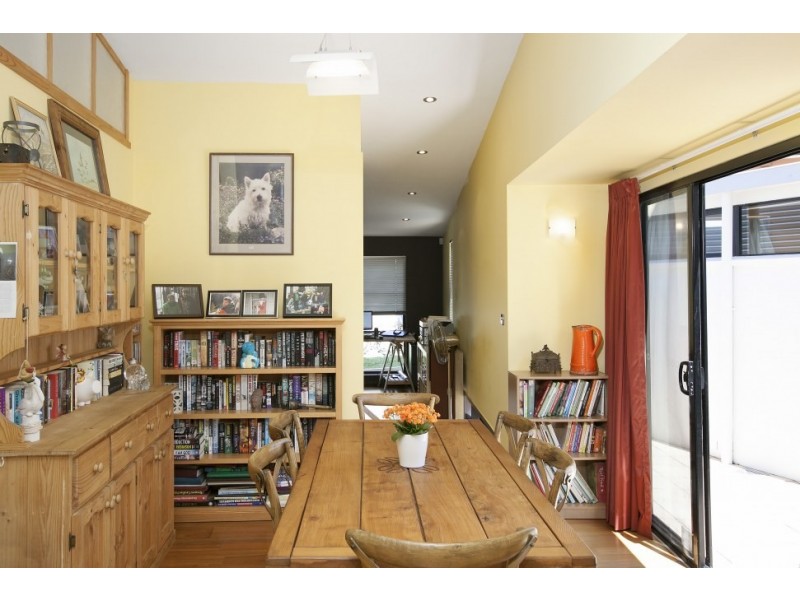 9 Fisher Street, West Wollongong NSW 2500