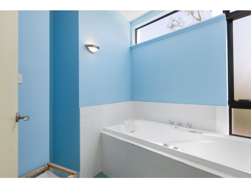 9 Fisher Street, West Wollongong NSW 2500