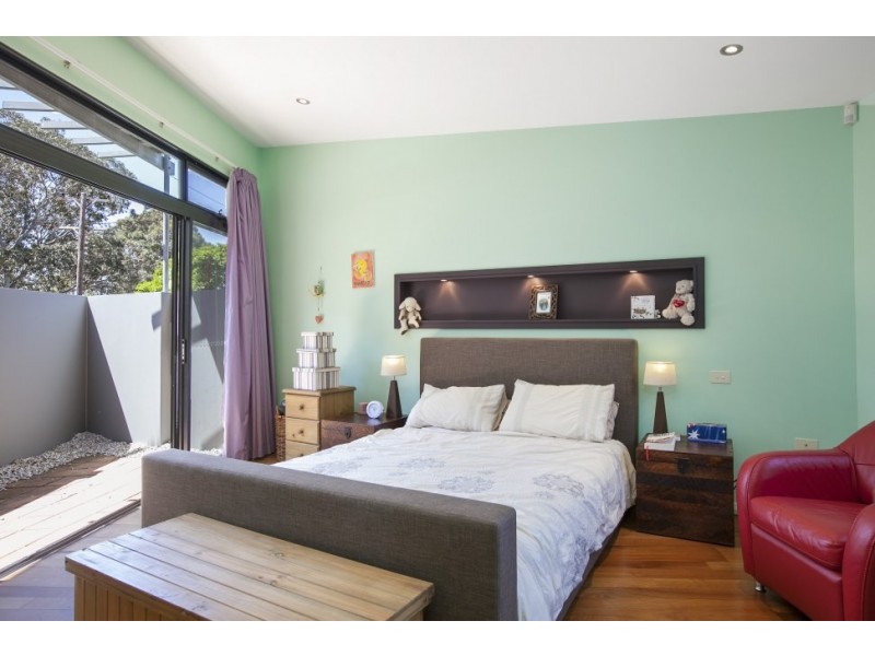 9 Fisher Street, West Wollongong NSW 2500