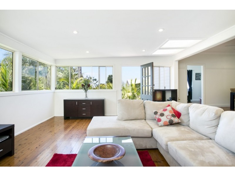 23 Hillcrest Avenue, Woonona NSW 2517