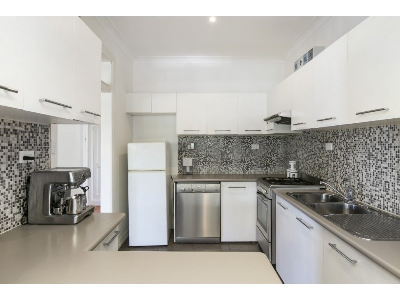 23 Hillcrest Avenue, Woonona NSW 2517