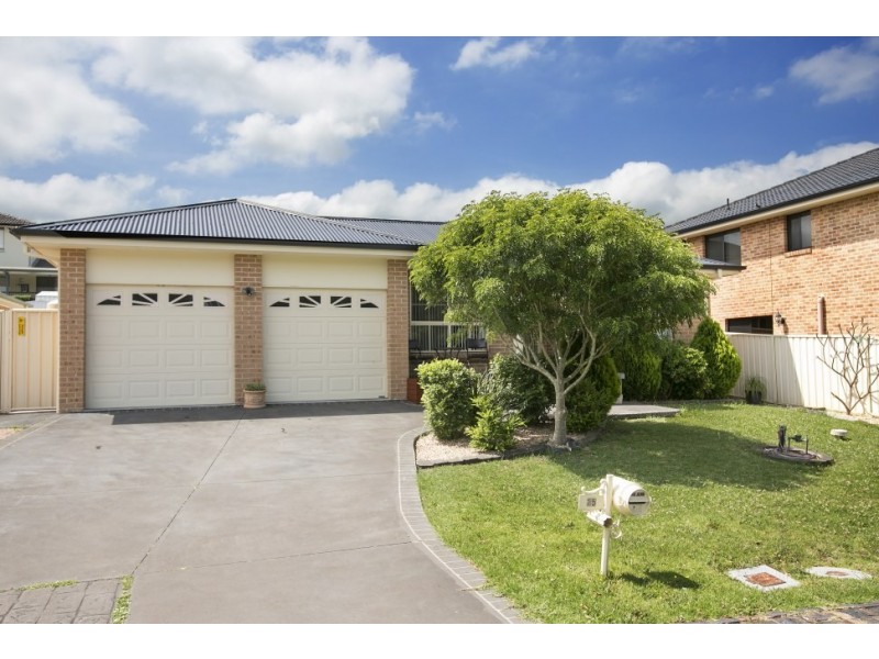 15 Woodside Circuit, Horsley NSW 2530