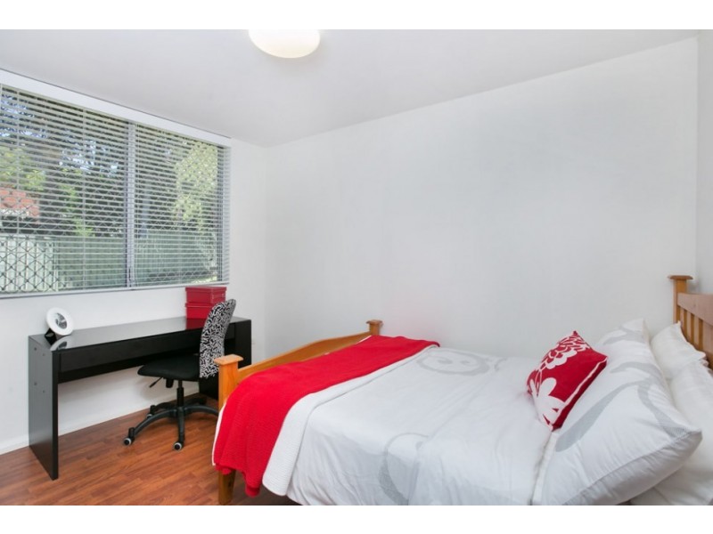 8/21 Heaslip Street, Coniston NSW 2500