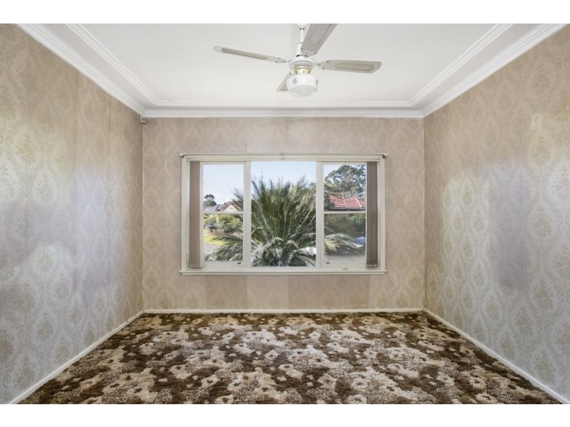 35 Jobson Avenue, Mount Ousley NSW 2519