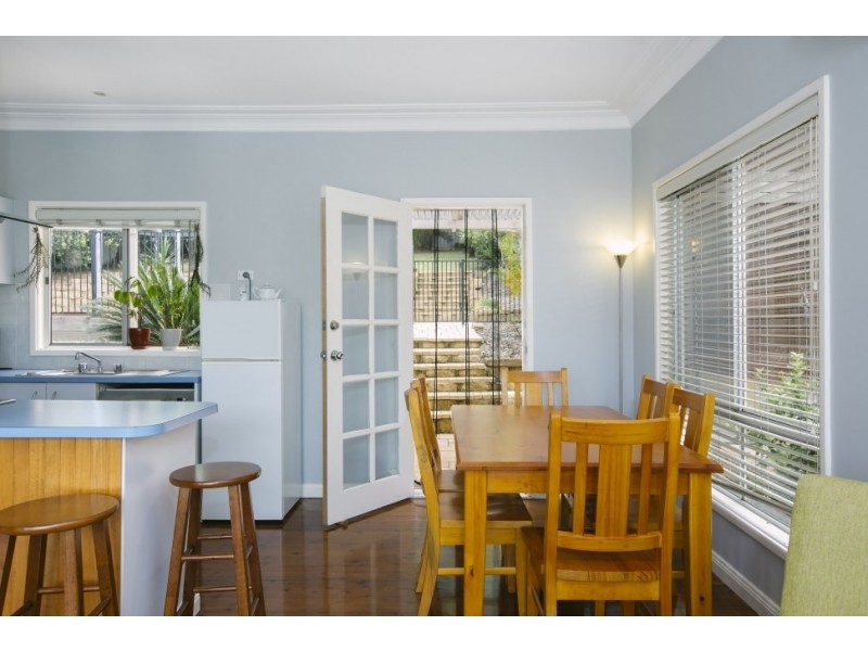 16 Langson Avenue, Figtree NSW 2525