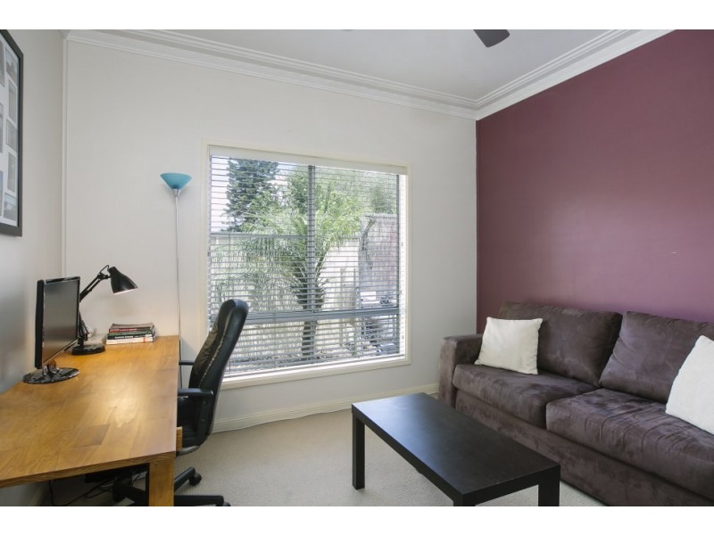 16 Langson Avenue, Figtree NSW 2525