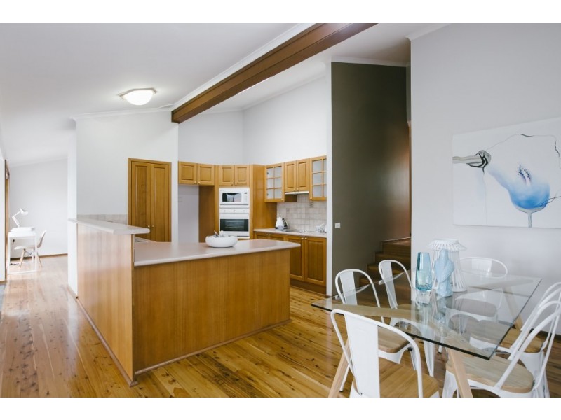 107 Iola Avenue, Farmborough Heights NSW 2526