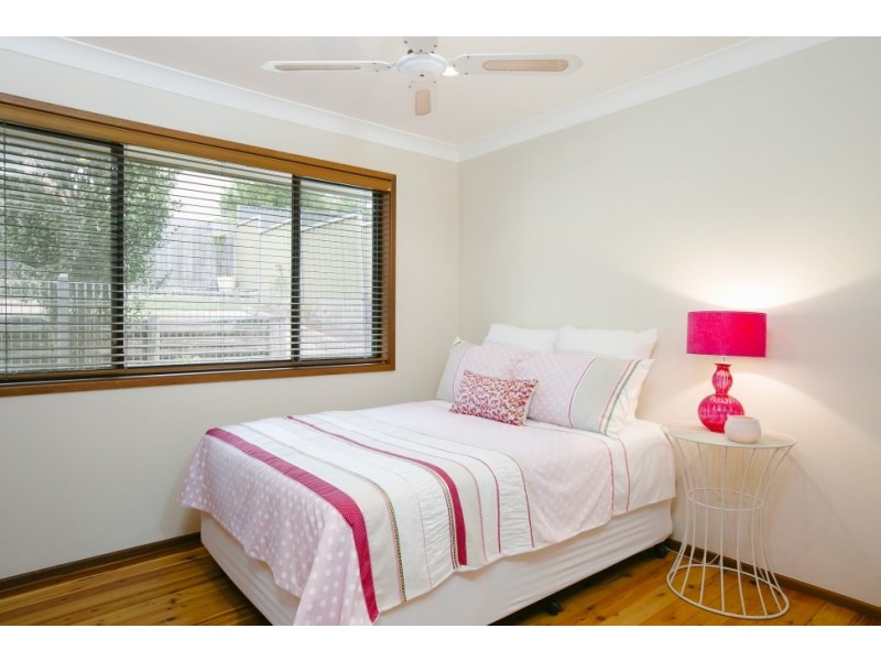 107 Iola Avenue, Farmborough Heights NSW 2526