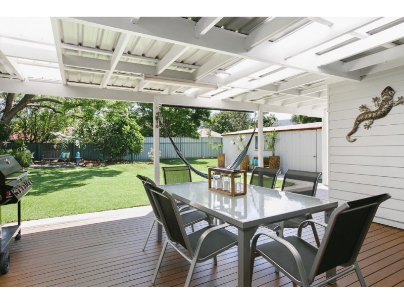 52 Fairy Avenue, Fairy Meadow NSW 2519