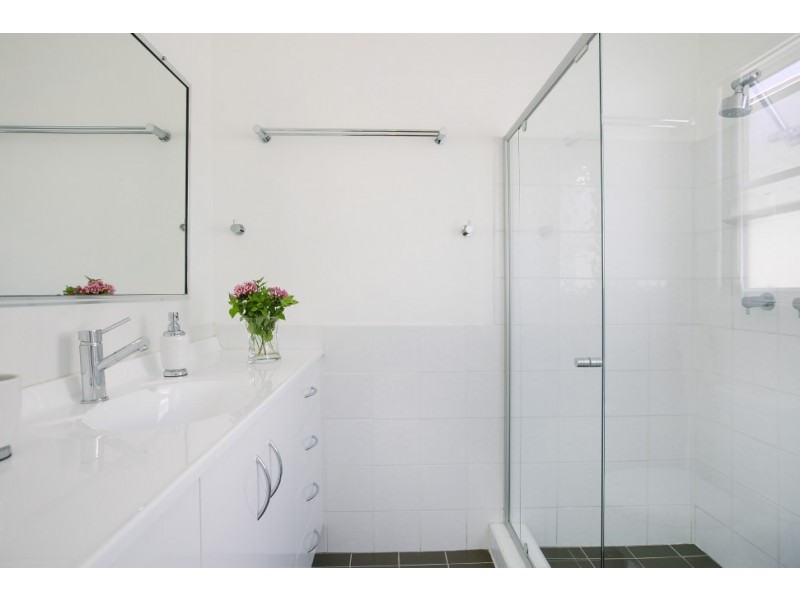 52 Fairy Avenue, Fairy Meadow NSW 2519