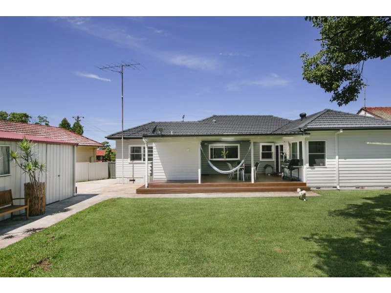 52 Fairy Avenue, Fairy Meadow NSW 2519