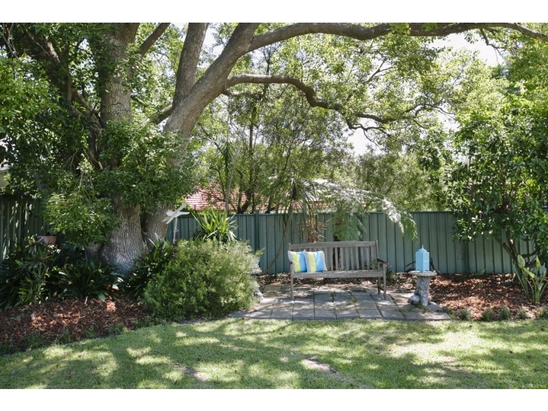 52 Fairy Avenue, Fairy Meadow NSW 2519