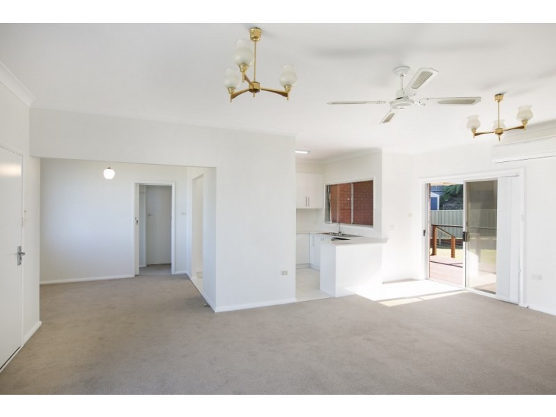 49 Robinsville Crescent, Thirroul NSW 2515