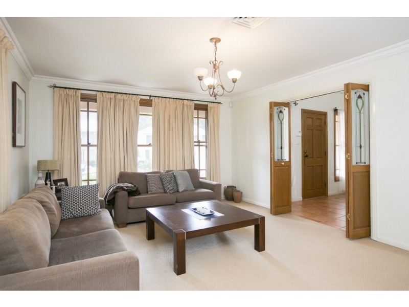 52 Wellington Drive, Balgownie NSW 2519