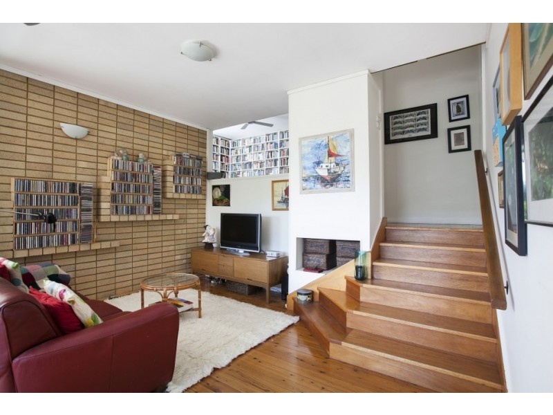 88 Gahans Avenue, Woonona NSW 2517