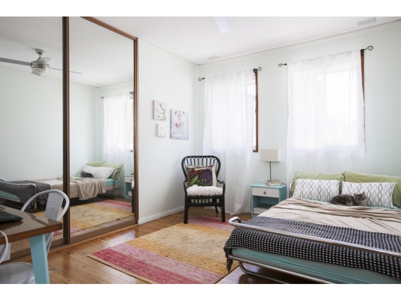 88 Gahans Avenue, Woonona NSW 2517