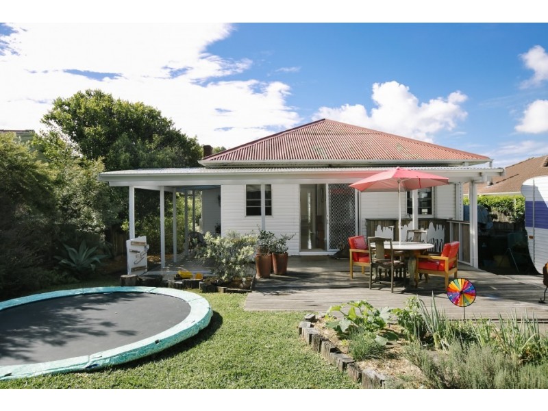 45 Cabbage Tree Lane, Fairy Meadow NSW 2519