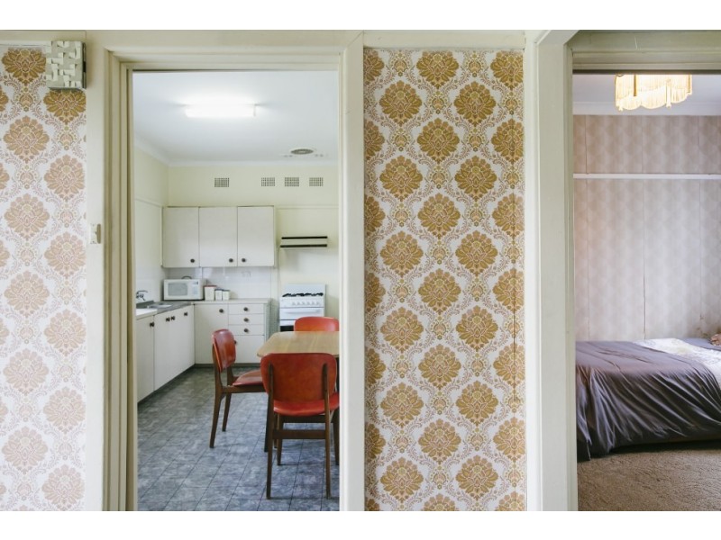 13 Moran Parade, Mount Saint Thomas NSW 2500