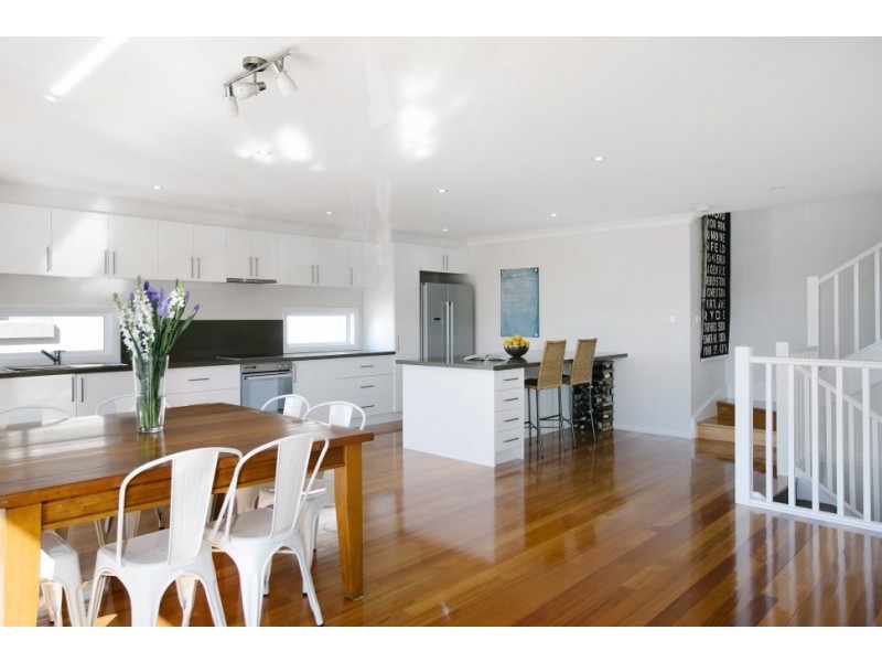 26 Ashley Avenue, Farmborough Heights NSW 2526