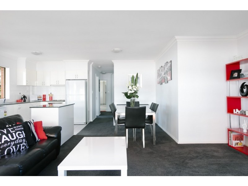 4/44 Loftus Street, Wollongong NSW 2500