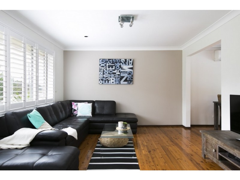 17 Mark Street, Figtree NSW 2525