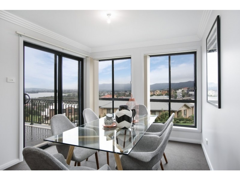 49a Whimbrel Avenue, Lake Heights NSW 2502