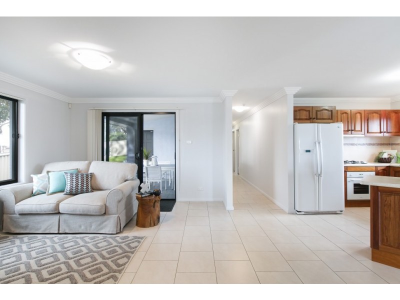 49a Whimbrel Avenue, Lake Heights NSW 2502