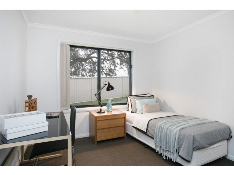 49a Whimbrel Avenue, Lake Heights NSW 2502