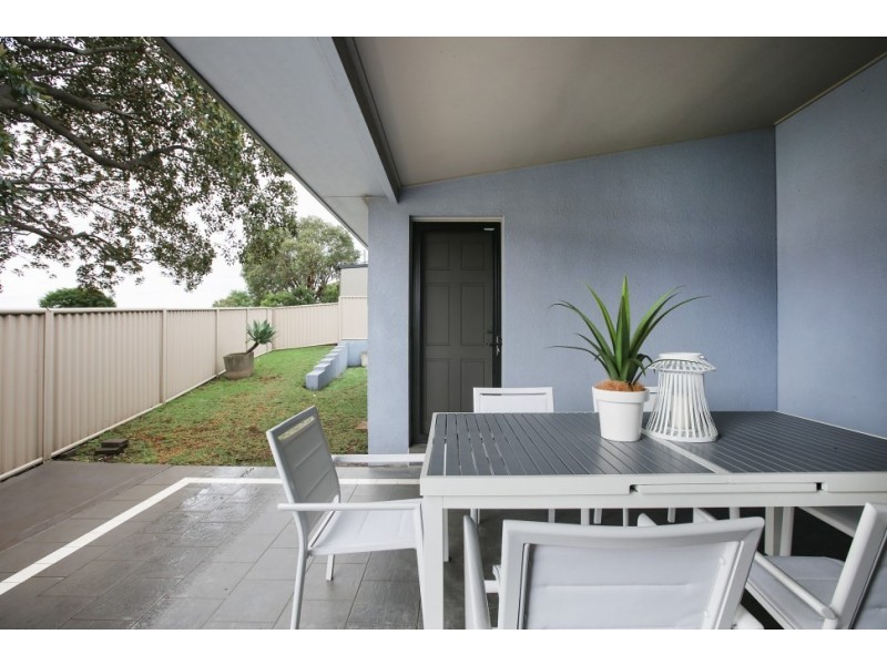 49a Whimbrel Avenue, Lake Heights NSW 2502