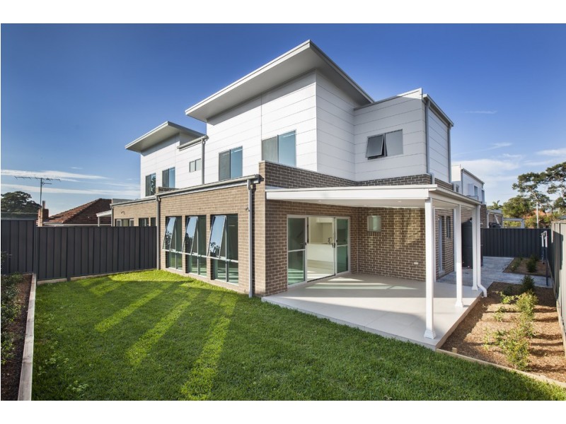 1 & 2/102 Balgownie Road, Balgownie NSW 2519