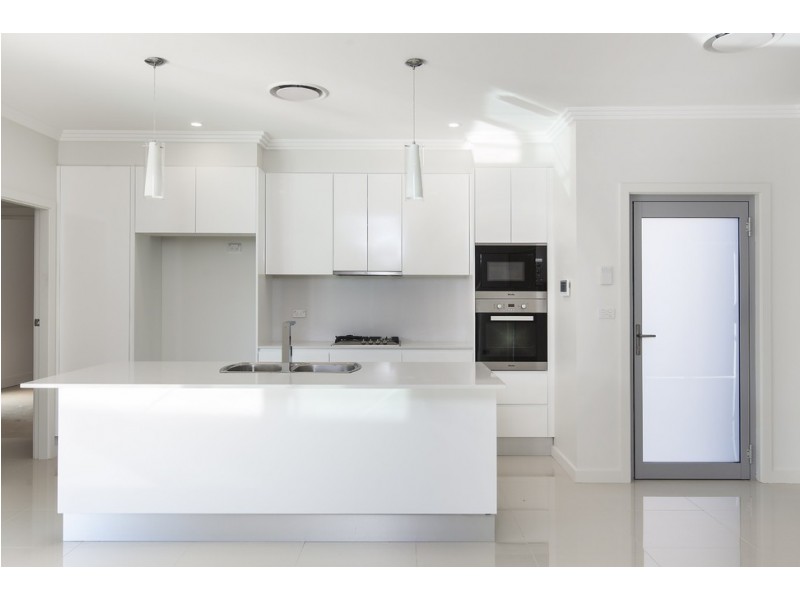 1 & 2/102 Balgownie Road, Balgownie NSW 2519