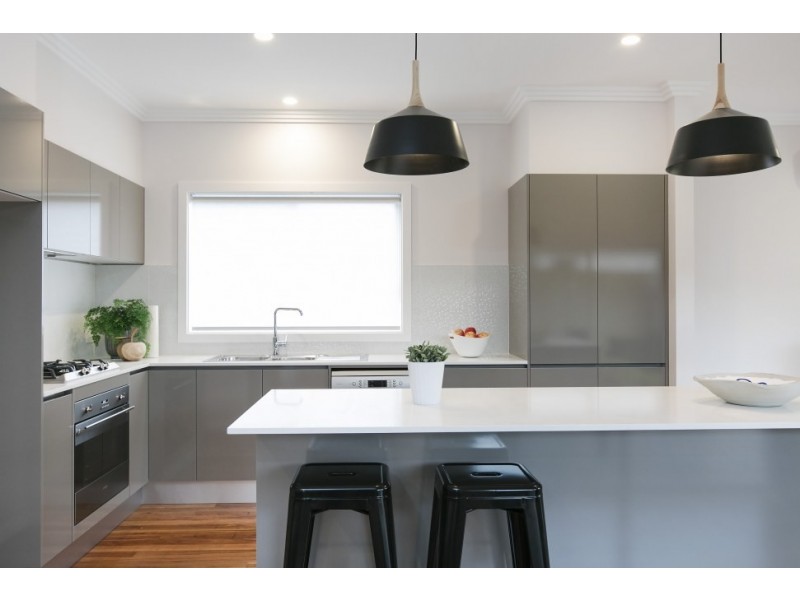 8B Brickworks Avenue, Thirroul NSW 2515