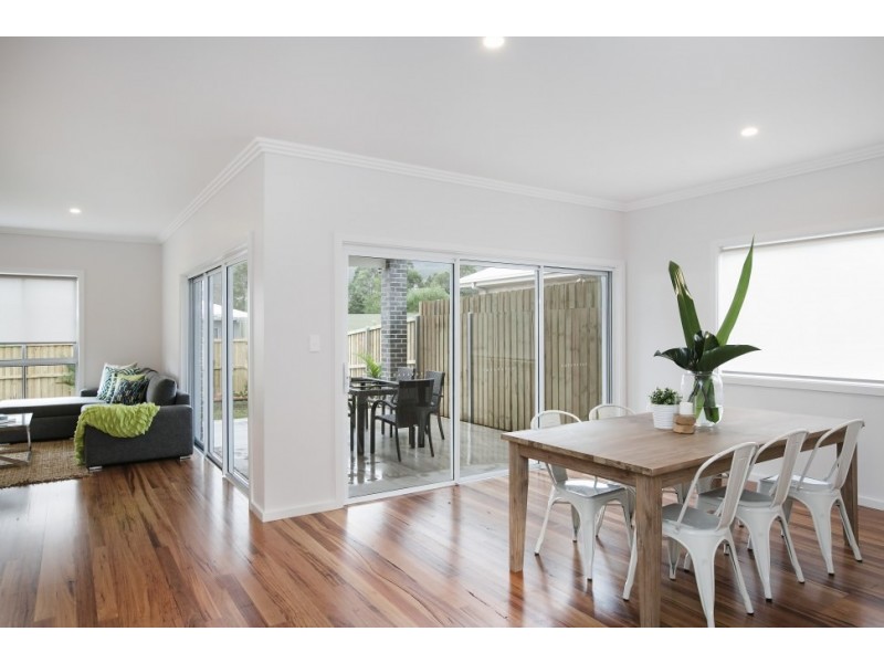 8B Brickworks Avenue, Thirroul NSW 2515