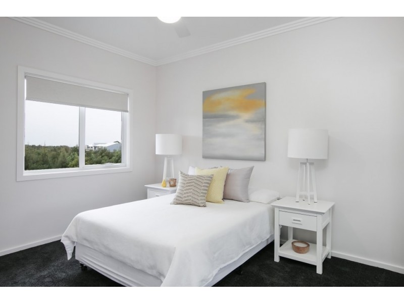 8B Brickworks Avenue, Thirroul NSW 2515