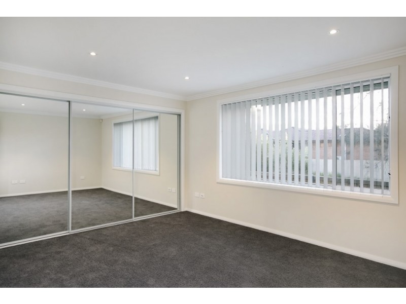 4/129 Koona Street, Albion Park Rail NSW 2527