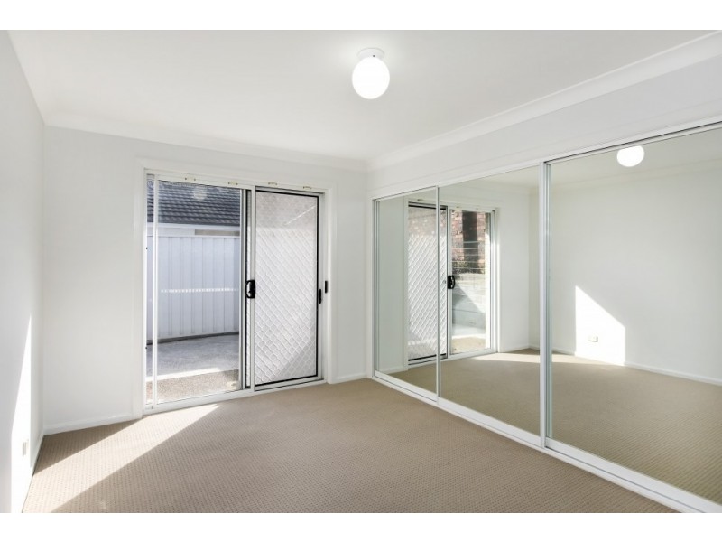 2/23a Ryan Street, Balgownie NSW 2519