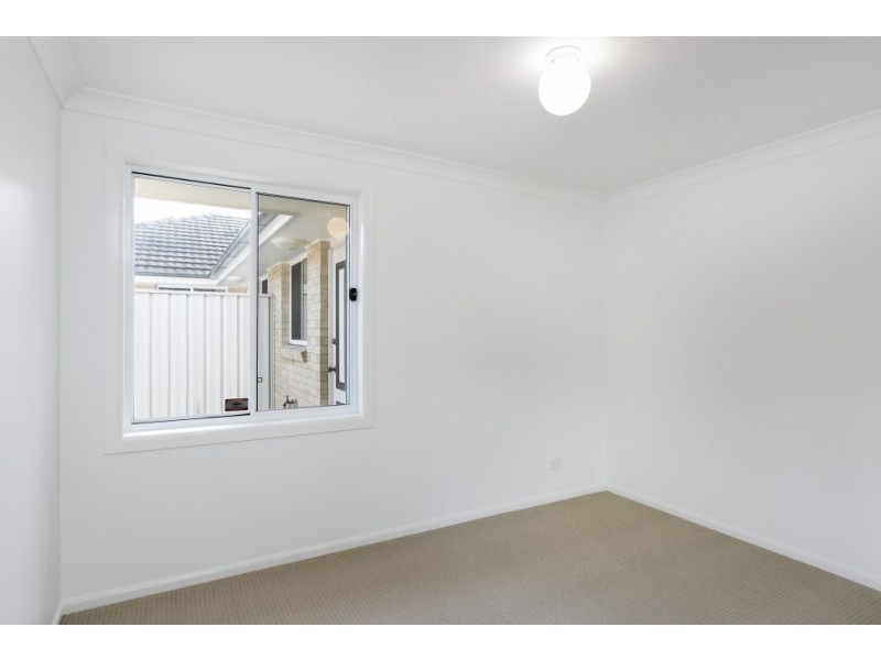 2/23a Ryan Street, Balgownie NSW 2519