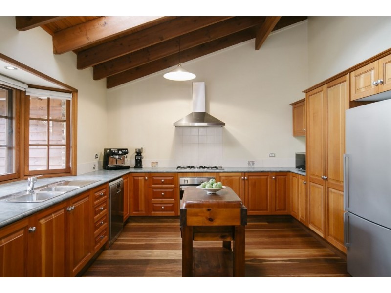 11 Kallara Link, Cordeaux Heights NSW 2526