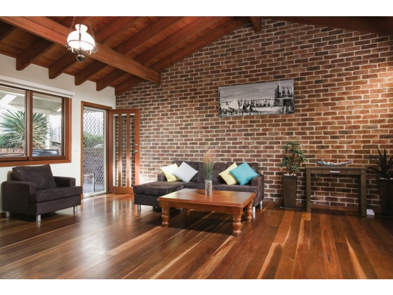 11 Kallara Link, Cordeaux Heights NSW 2526