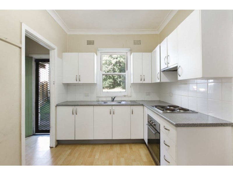 19 Akuna Street, Keiraville NSW 2500