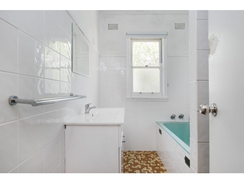 19 Akuna Street, Keiraville NSW 2500