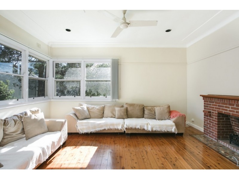 19 Akuna Street, Keiraville NSW 2500