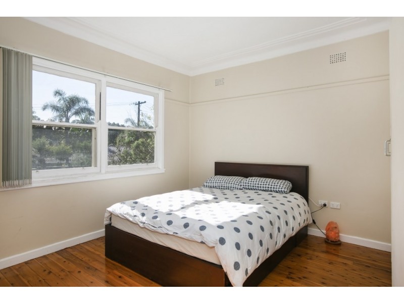 19 Akuna Street, Keiraville NSW 2500